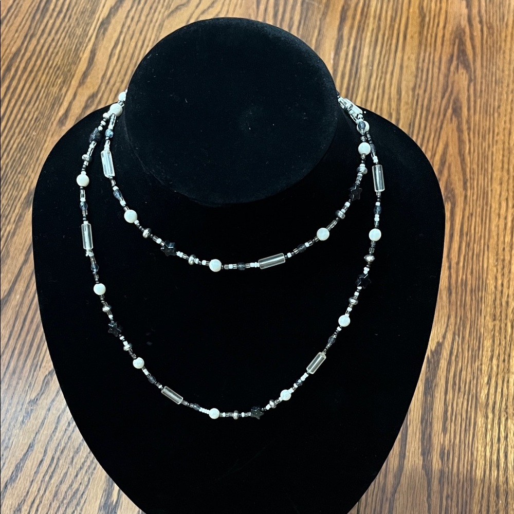 Elegant Black and White Beaded Necklace